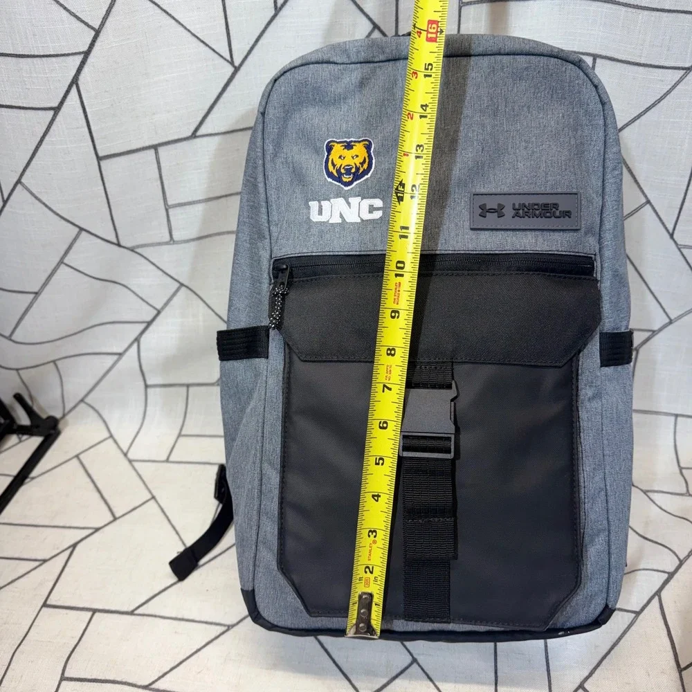 Under Armour Backpack OSFM Grey UNC Bears‎ Laptop Sleeve Buckle Pocket